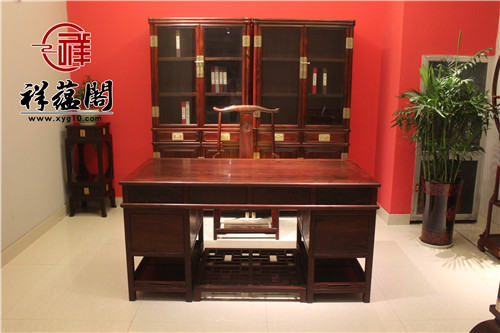 红木书桌如何摆放以及保养 红木书桌怎么选购